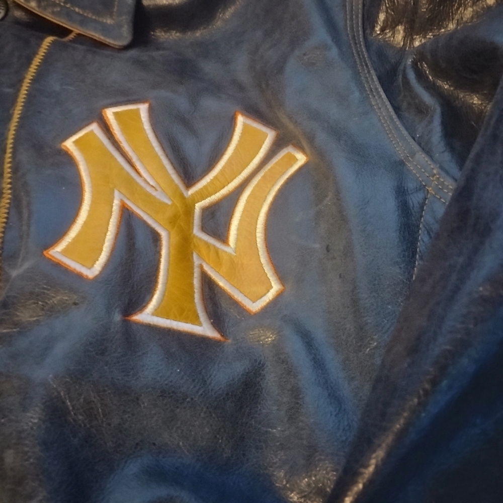 Vintage 1990's NY Yankees Blue & Brown Mirage Leather Jacket size XL